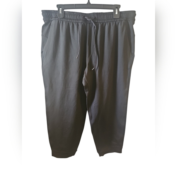 Lululemon on the fly crop joggers black sz 12 WP165 - Picture 5 of 6